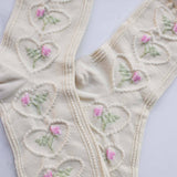 Women's Vintage Rose & Heart Casual Socks: Cream