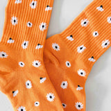 Daisy Dot Crew Socks