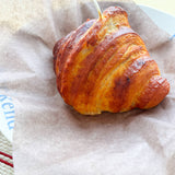 Le Grand Croissant Candle: Bakery Scent