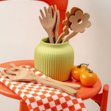 Serving Friends | Flowers